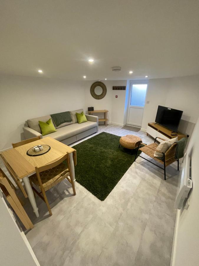 Quaint Central Basement Apartment Hereford Exteriör bild