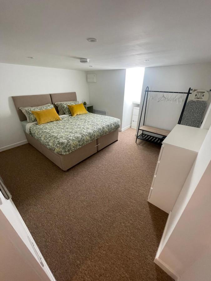 Quaint Central Basement Apartment Hereford Exteriör bild